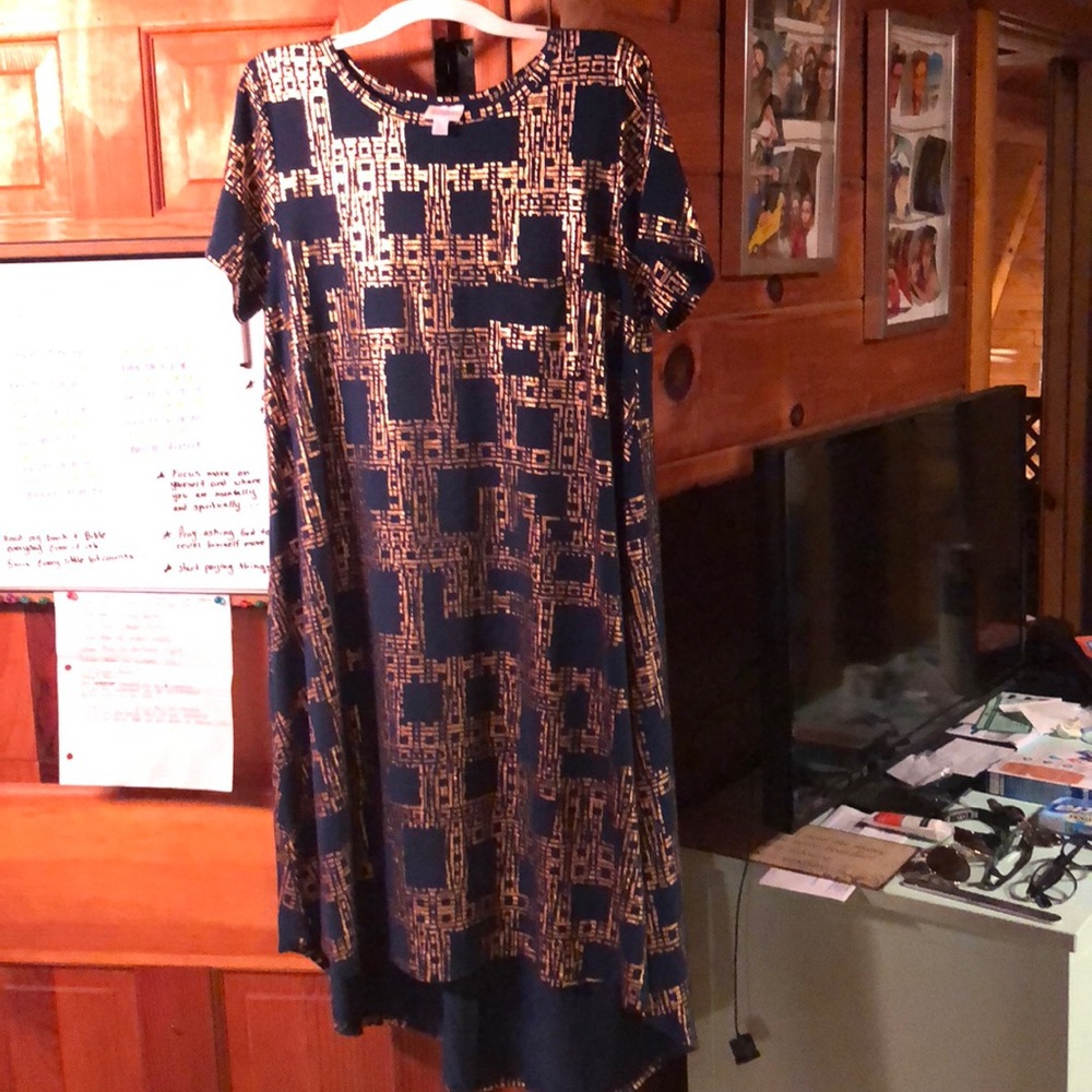 XL ELEGANT LULAROE CARLY DRESS